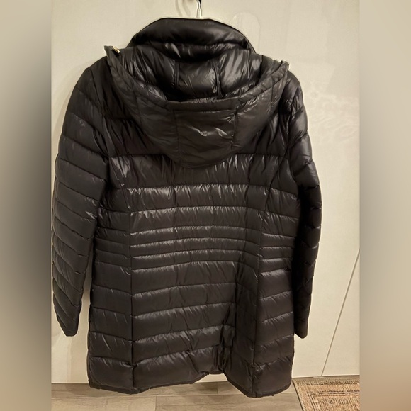 Coat - Picture 3 of 4